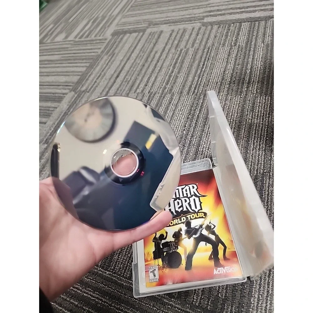Guitar Hero World Tour (Sony PlayStation 3, 2008) No Manual‎ Game Disc PS3